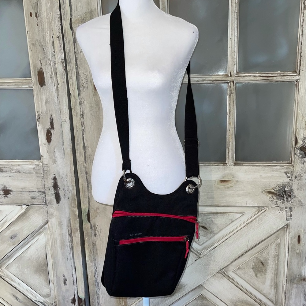 Targus crossbody bag black/red adjustable strap